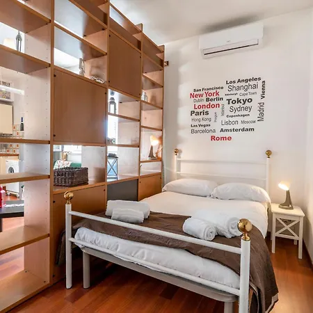 Apartment Cozy Near Station - With Parking