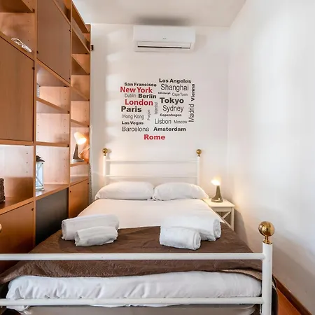 Guesthost - Cozy Near Station - With Parking *